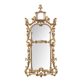 English Chippendale Style Carved Giltwood Mirror in the Chinese Taste 