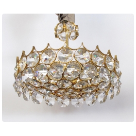 chic 1960's gilt-brass and crystal 6-light pendant chandelier designed by Gaetano Sciolari for Palwa