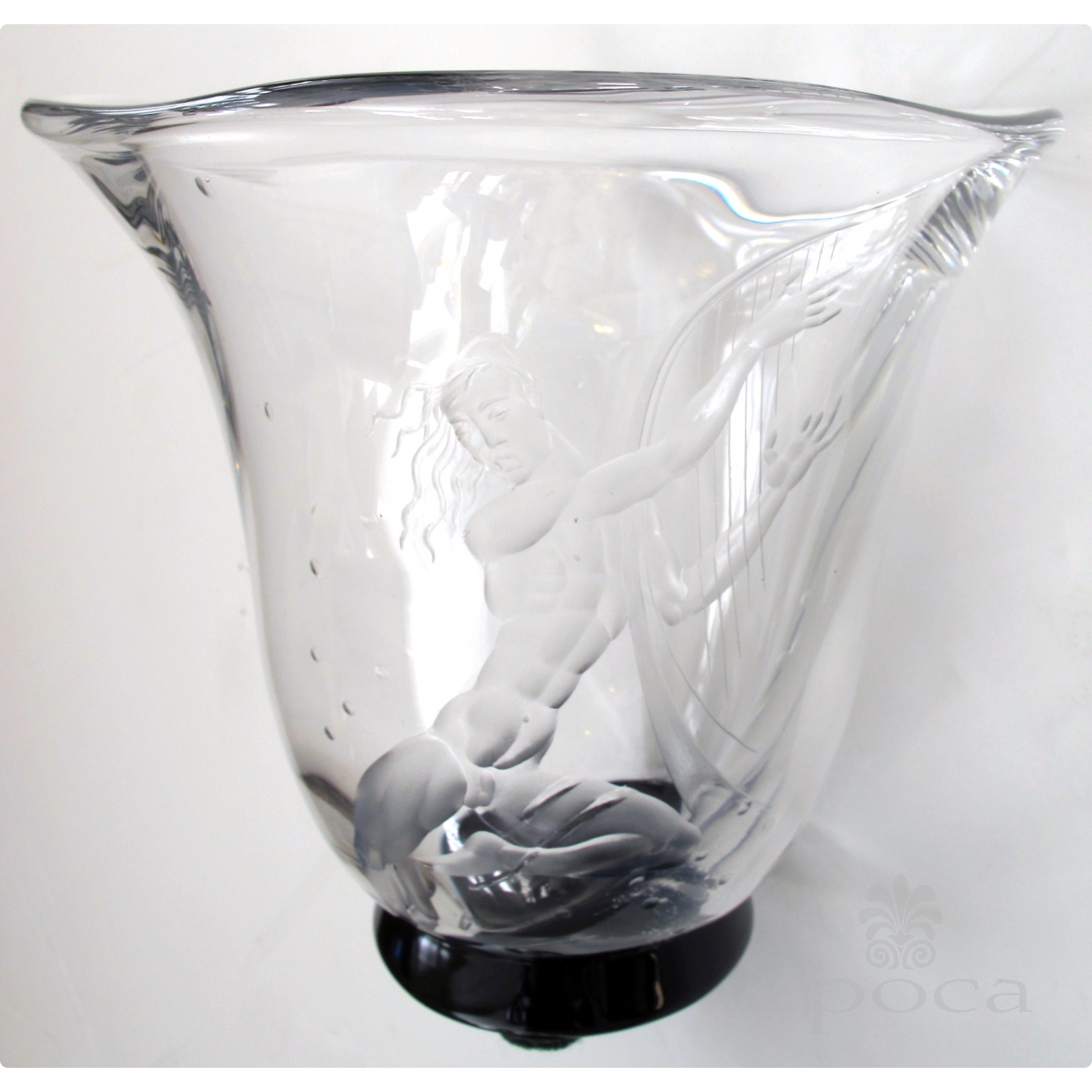 A Good Quality Swedish Art Deco Etched Glass Vase Of An Undersea
