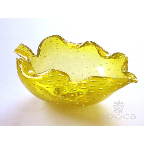 A Vibrant Murano Mid-century Yellow Bullicante Leaf-form Bowl