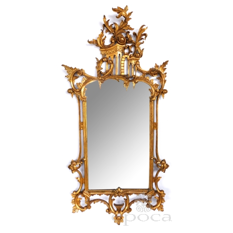 Well-carved English Chippendale Style Giltwood Mirror with Bold Crest