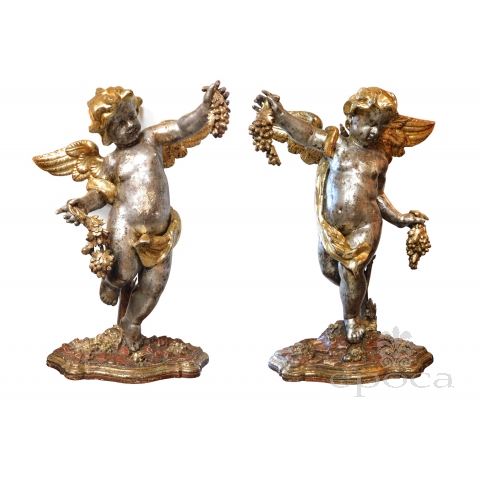 Large Pair of Roman Rococo Carved Giltwood Putti Harvesting Grapes